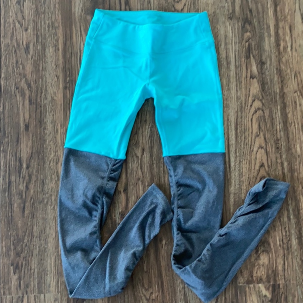 Alo Yoga Goddess Leggings